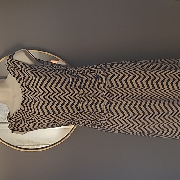 Womens Dress - Picture 2 of 4